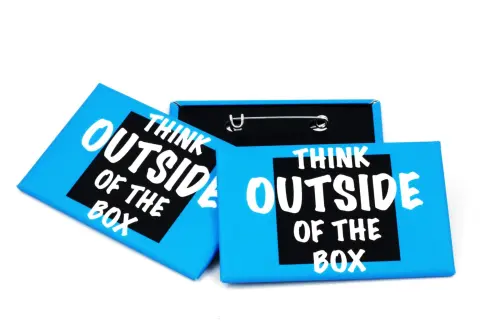 Come comunicare valori e passioni con le spille personalizzate